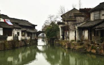 姜斯琛:旅途中的色彩与情感